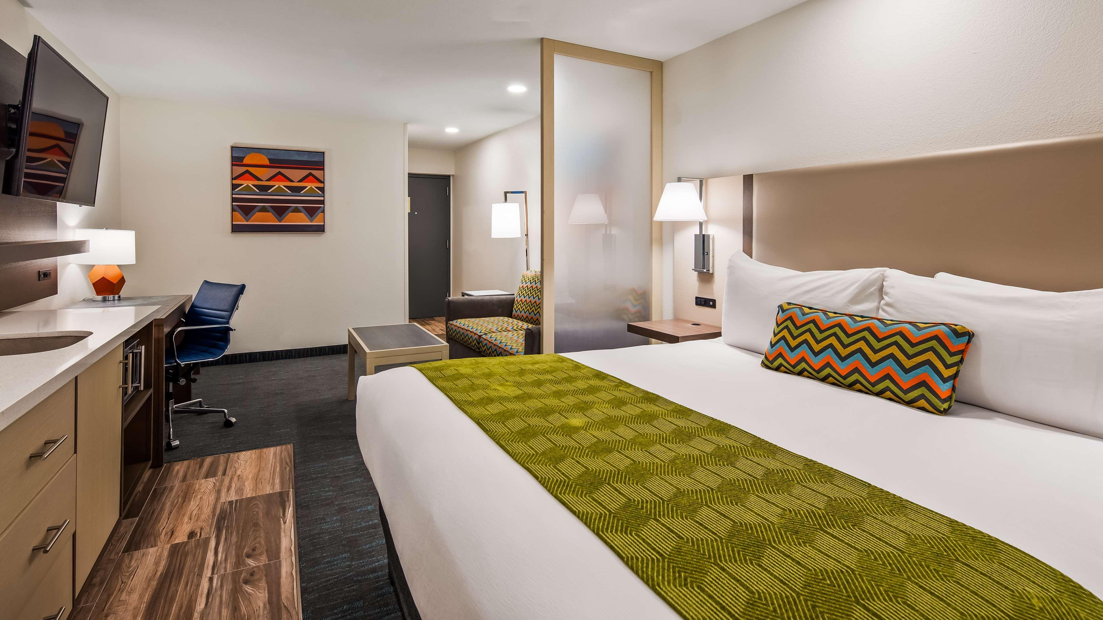 La Quinta Inn & Suites By Wyndham Tulsa Downtown - Route 66 Εξωτερικό φωτογραφία
