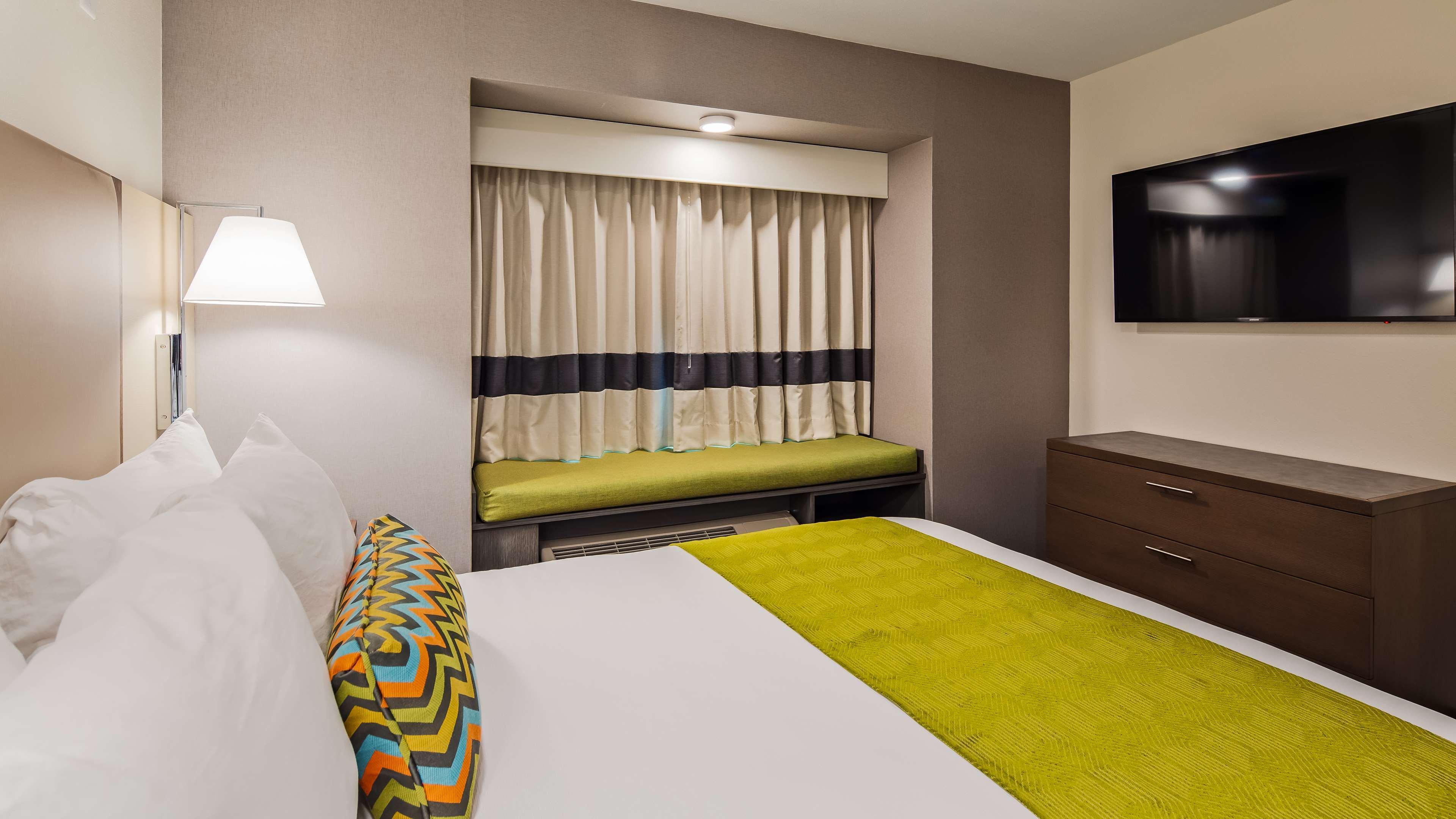 La Quinta Inn & Suites By Wyndham Tulsa Downtown - Route 66 Εξωτερικό φωτογραφία