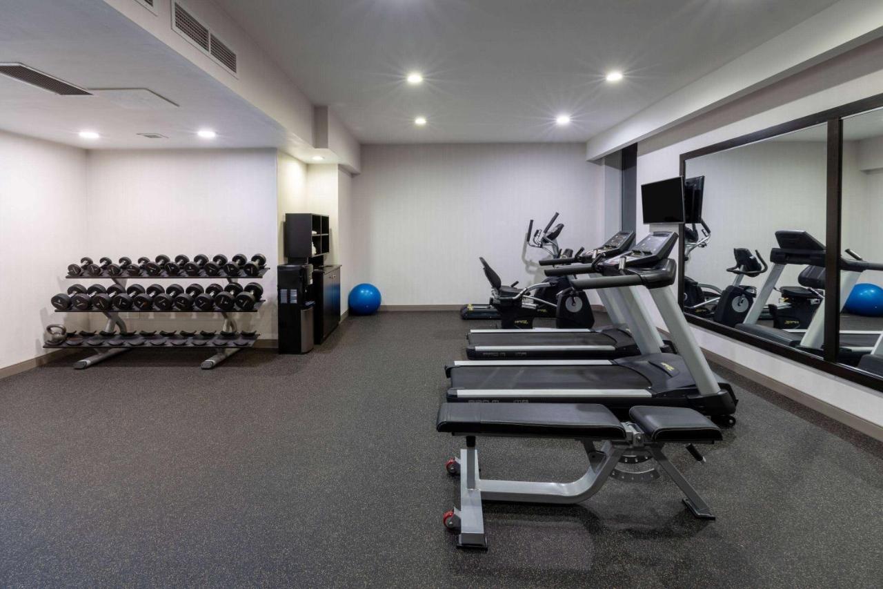 La Quinta Inn & Suites By Wyndham Tulsa Downtown - Route 66 Εξωτερικό φωτογραφία