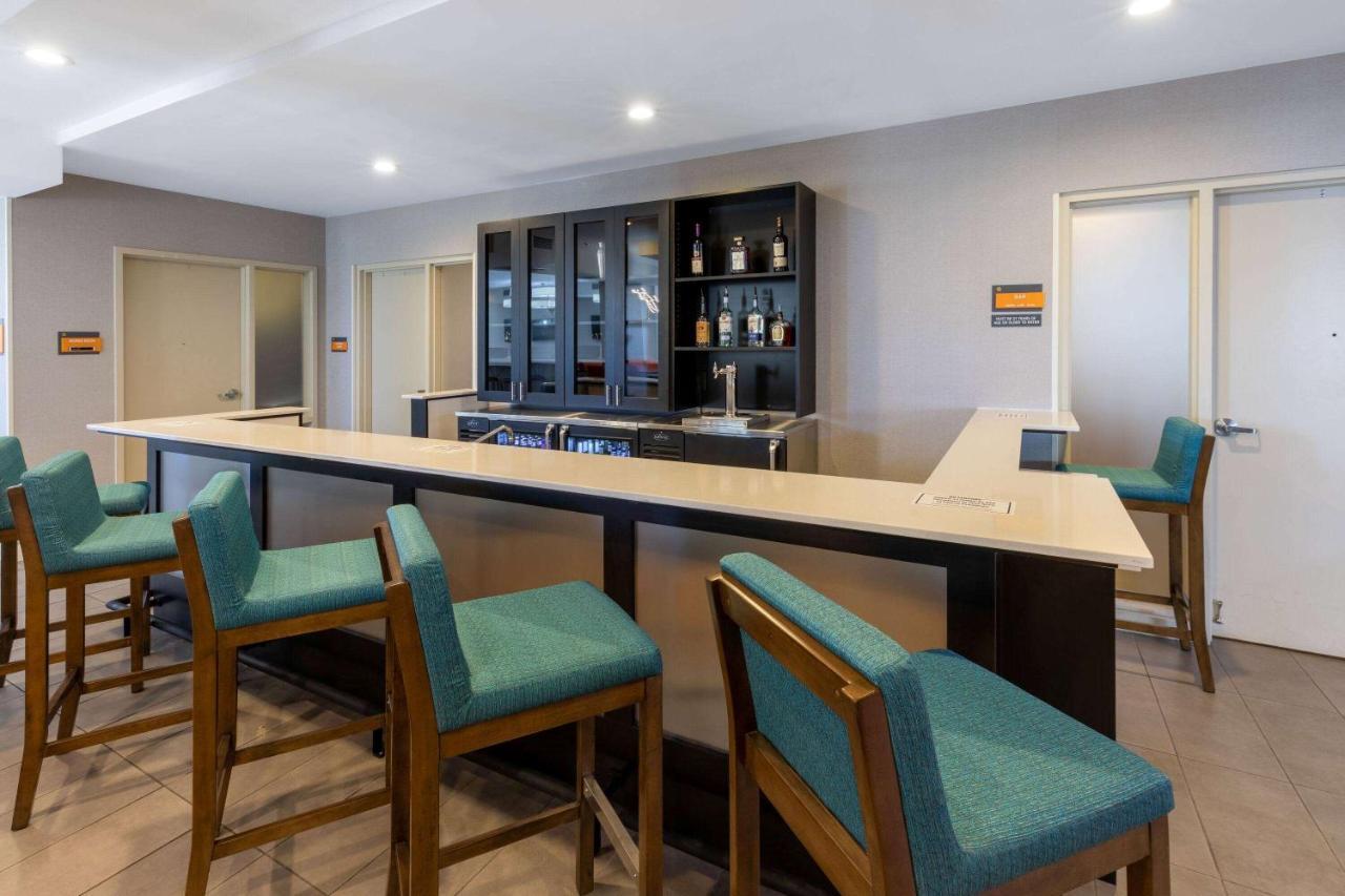 La Quinta Inn & Suites By Wyndham Tulsa Downtown - Route 66 Εξωτερικό φωτογραφία