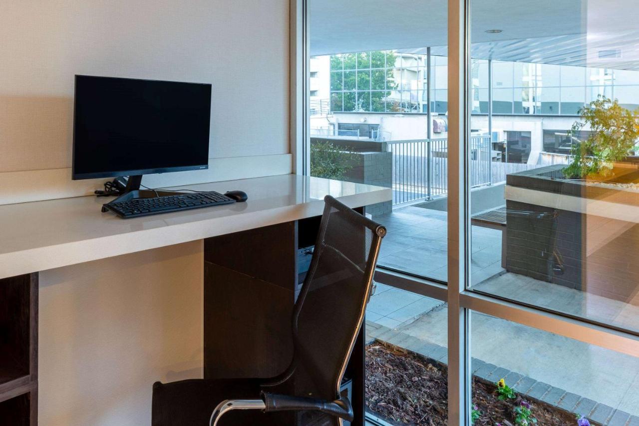 La Quinta Inn & Suites By Wyndham Tulsa Downtown - Route 66 Εξωτερικό φωτογραφία